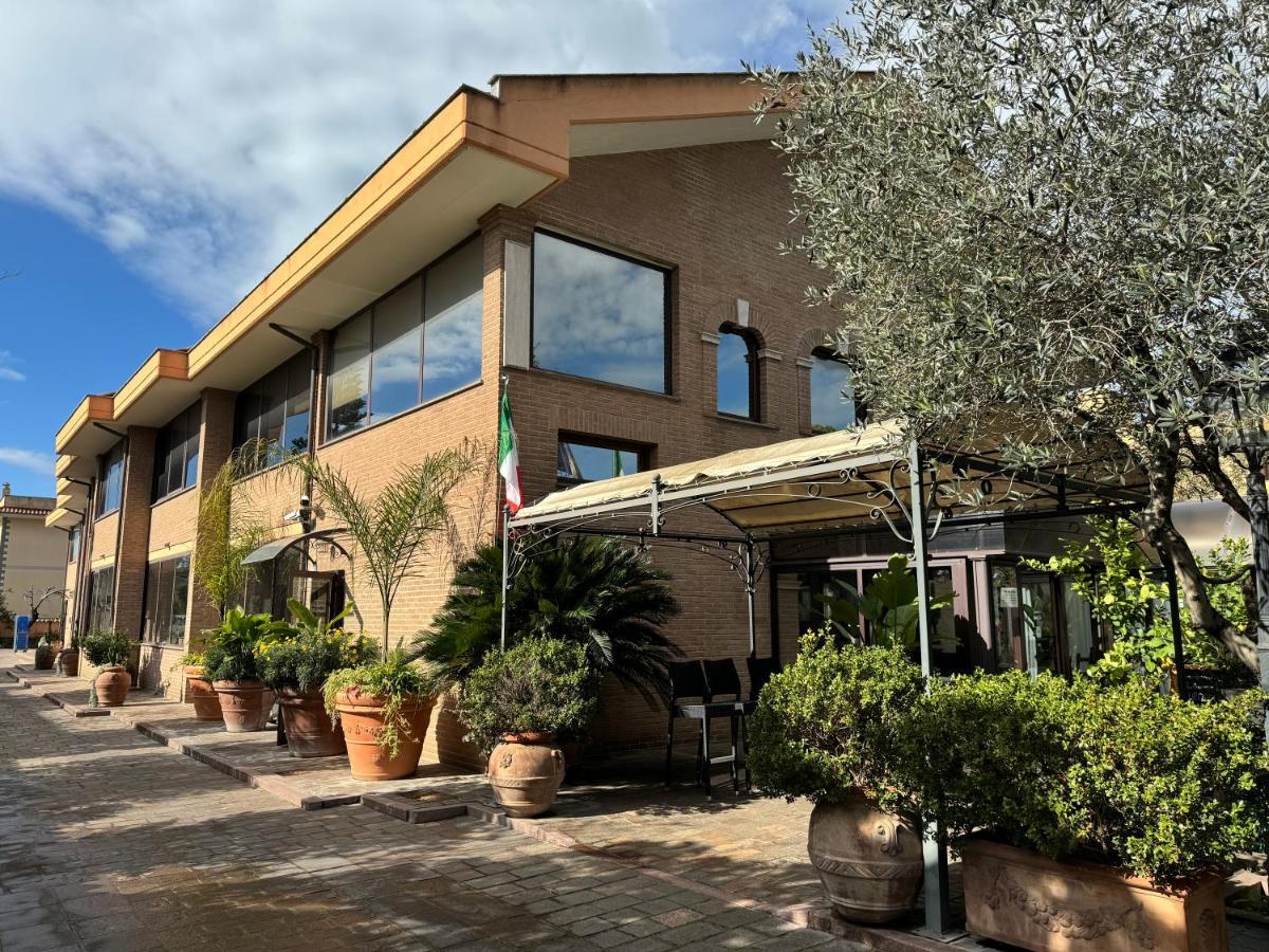 Euro House Inn Airport Fiumicino Exterior foto