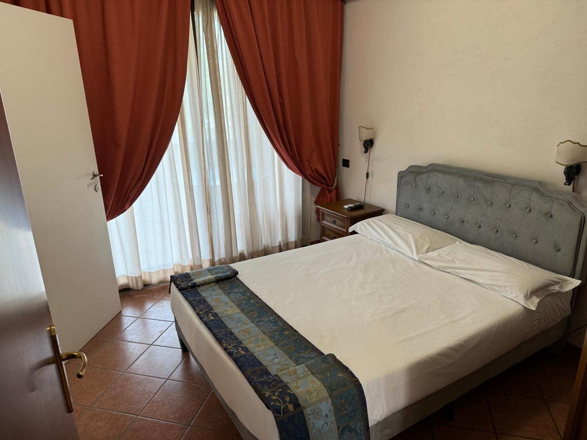 Euro House Inn Airport Fiumicino Exterior foto
