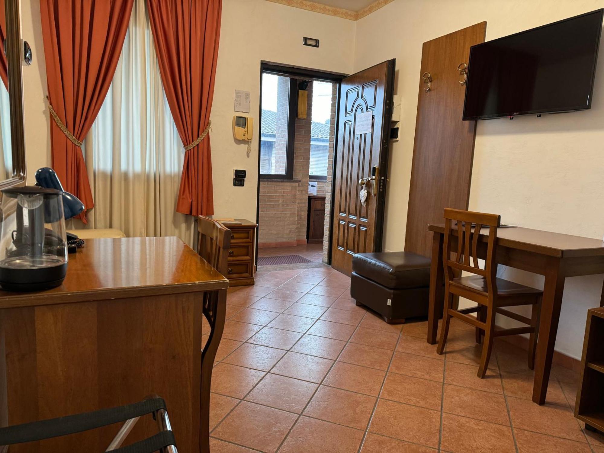 Euro House Inn Airport Fiumicino Exterior foto