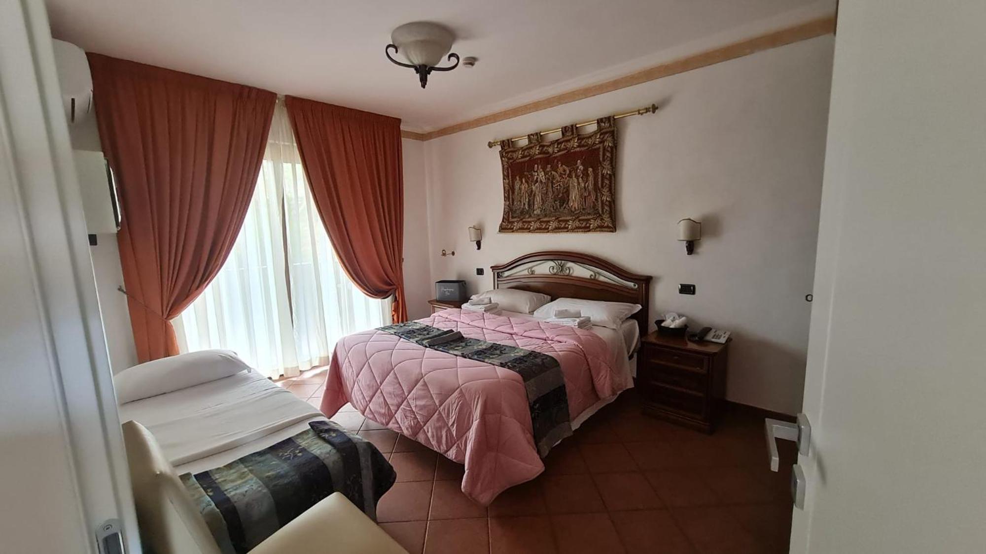 Euro House Inn Airport Fiumicino Exterior foto